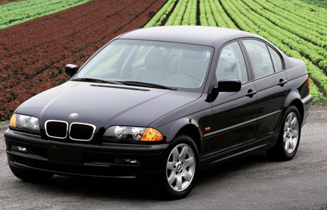     (Chris Bangle)         .    BMW 3 Series (<nobr>E-46</nobr>).